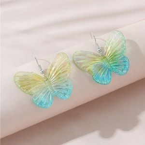 Beautiful Ombré Butterfly 🦋 Dangle Earrings